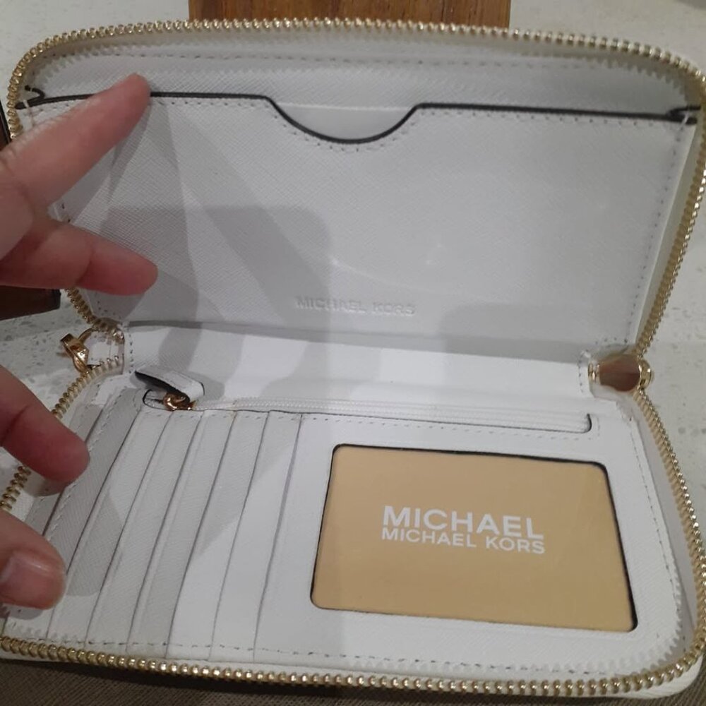 Michael Kors wallets - image 2